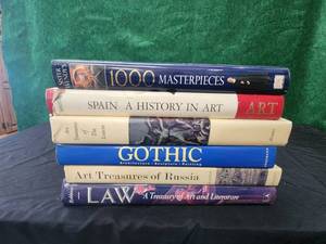 lot 65 image: Selection of vintage books