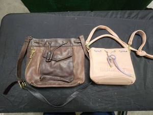 lot 175 image: Selection of 2 leather purses - Fossil and Marc Jacobs