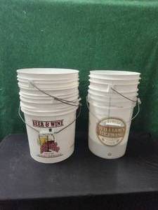lot 209 image: Selection of 5 gallon buckets