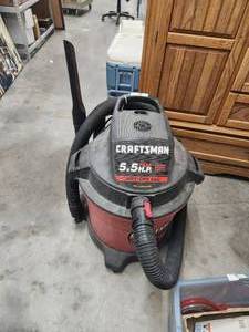 lot 81 image: Craftsman 5.5Hp wet-dry vac