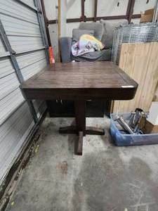 lot 79 image: Tall wood table
