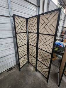 lot 344 image: 3-fold room divider