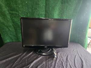 lot 224 image: Acer LCD Monitor