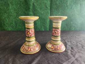 lot 227 image: Selection of 2 hand painted Italian candlestick holders - signed