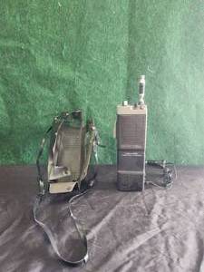 lot 228 image: Realistic TRC-207 citizens band transceiver