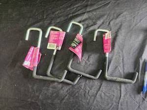 lot 232 image: Selection of 4 HD rafter hooks