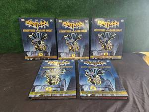 lot 254 image: Selection of 5 Batman books