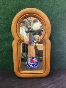 lot 265 image: Plastic framed mirror