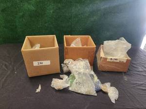 lot 281 image: Generous selection of glassclay beads for jewelry and craft making