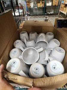 lot 286 image: Selection of porcelain coffee cups