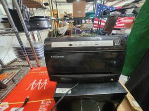 lot 312 image: Food Saver Sealer