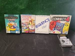 lot 305 image: Selection of boardgames