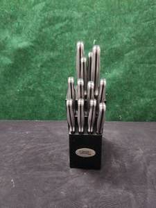 lot 325 image: Ginsu knife set