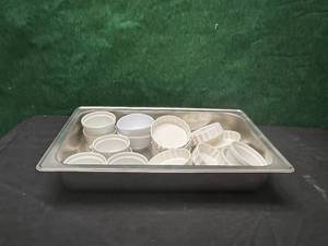lot 333 image: Metal tray with contents of dishes