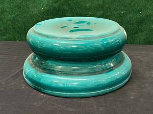 lot 337 image: Italian made planter or vase stand