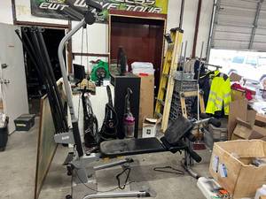 lot 342 image: Bow Flex workout station