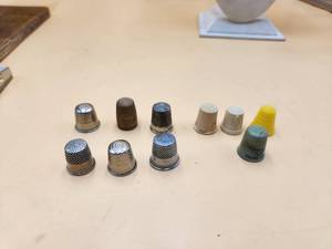 lot 108 image: Collection of vintage thimbles