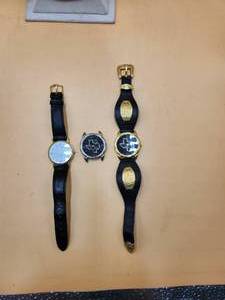 lot 153 image: Selection of 3 vintage Lone Star - Texas watches - (1 is missing band)