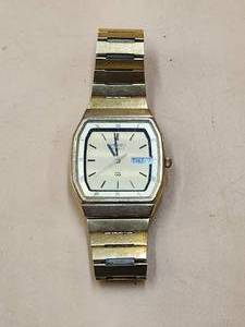 lot 168 image: Vintage gold toned Seiko watch