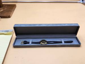 lot 203 image: Gold tone CIA watch with leather band   - box