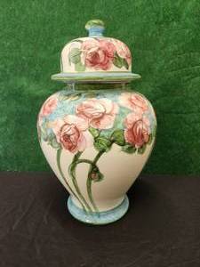 lot 147 image: Large Ginger jar with lid - Hand painted in Italy - Last One