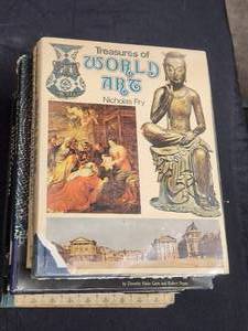 lot 189 image: Selection of books