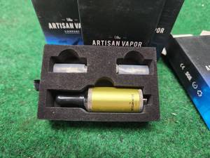 lot 56 image: Selection of 10 - The Artisian Vapor - Yellow