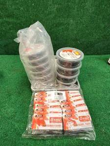 lot 92 image: Selection of 12 black rubber bands - office or crafts