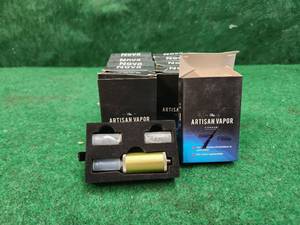 lot 139 image: Selection of 10 - The Artisan Vapor - Green
