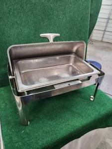 lot 149 image: Rolltop Stainless steel chaffing dish with stand