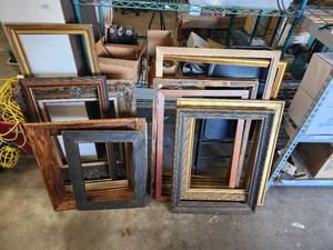 lot 175 image: Generous selection of wood frames - various sizes