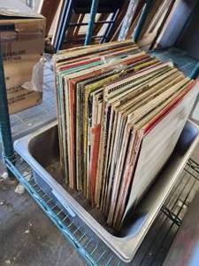 lot 298 image: Selection of vintage records