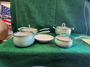lot 301 image: Pioneer Woman set of pots and pans set