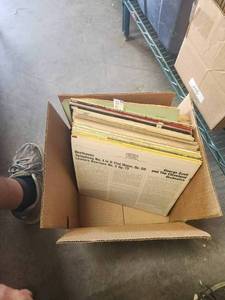 lot 331 image: Selection of vintage records