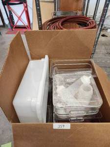 lot 359 image: Selection of plastic restaurant kitchen supplies