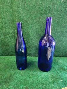 lot 373 image: Selection of 375ml and 750ml empty bottles