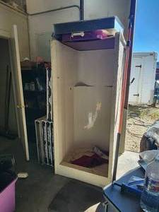 lot 363 image: 32 fiberglass shower enclosure- was going to make a small paint booth