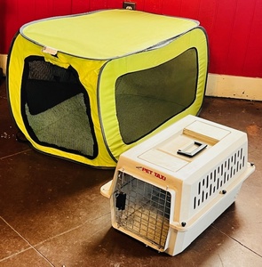 lot 51 image: Two Portable Pet CarriersKennels - Including a Pet Taxi &amp and CollapsingFolding Carrier