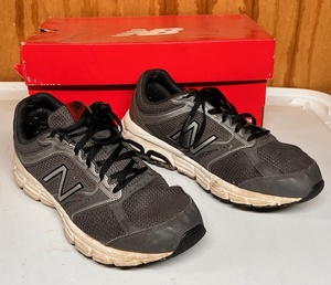 lot 160 image: New Balance TechRide Mens Size 8 Running Shoes