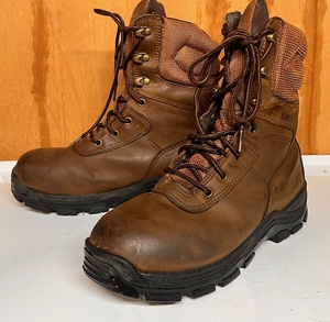lot 69 image: Size 8W Survivors Hiking Boots WLeather Uppers