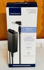 lot 72 image: 10ft Insignia 65W Universal Laptop Charger