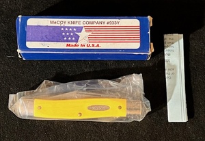 lot 115 image: NEW McCoy Knife Company Three (3) Blade Pocket Knife