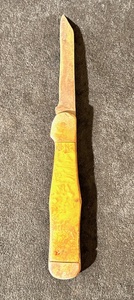 lot 120 image: AntiqueVintage Coke Bottle Type Single Blade Pocket Knife