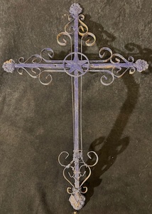 lot 167 image: 23 Tall Texas Star Ornamental Metal Hanging Cross
