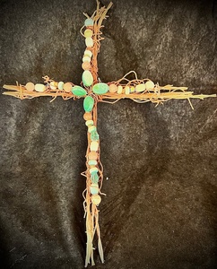 lot 237 image: Hand-Crafted Barbed &amp Bailing Wire Cross, Decorated With Miscellaneous Stones &amp Beads