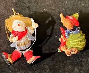 lot 228 image: Texas Inspired Kurt Adler Ornaments