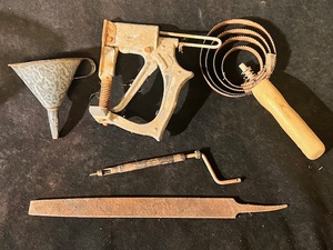 lot 190 image: Lot of AntiqueVintage Tools