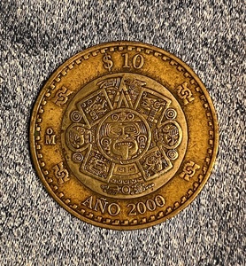 lot 255 image: Very Rare 2000 Ten (10) Pesos Millenium Commemorative Collectible Coin