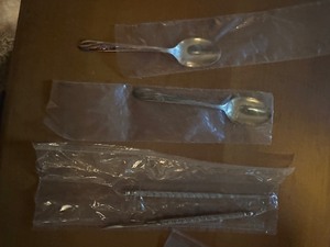 lot 580 image: 2 DEMMITASE SPOONS & 2 NUT PICKS