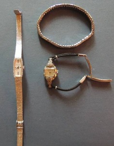 lot 519 image: Bulova watch silver tone watch, Vintage Benrus 21 jewel, and silver tone watchband bracelet